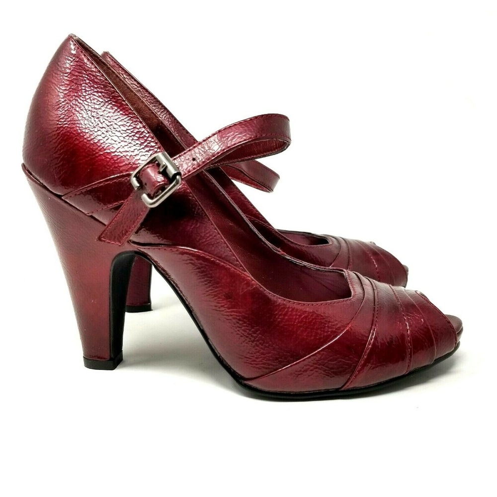 Miss Bisou womens heels size 7 M ruby red